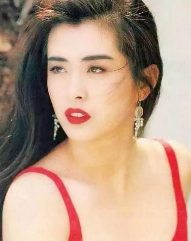 社会热点话题事件 女明星光溜溜图片视频素材高清爆料网,女明星光溜溜图片视频素材高清爆料，真相揭秘！